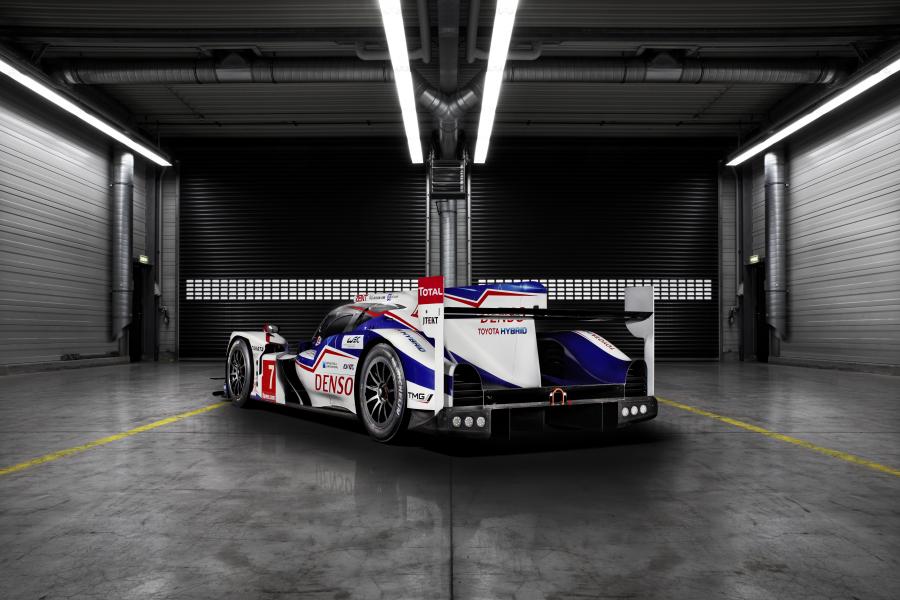  Toyota TS040 Hybrid 2014 года  (фото 34 из 55)